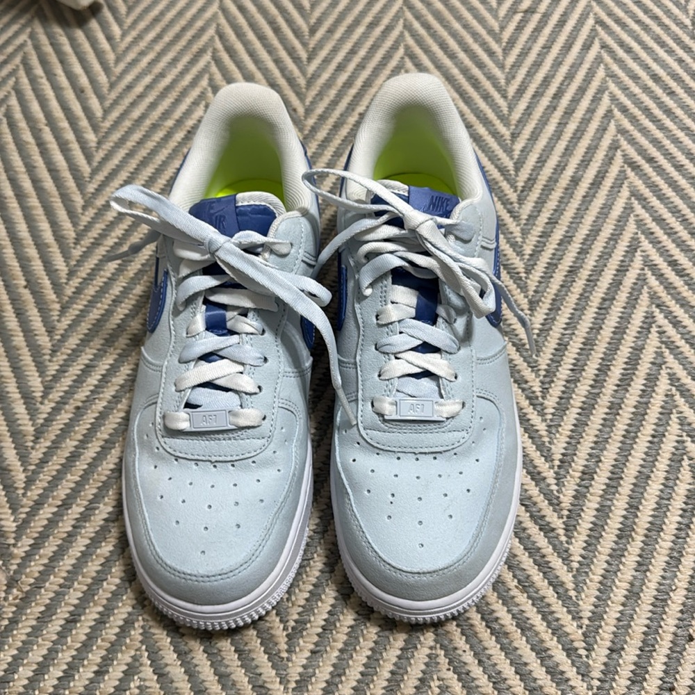 NIKE Air